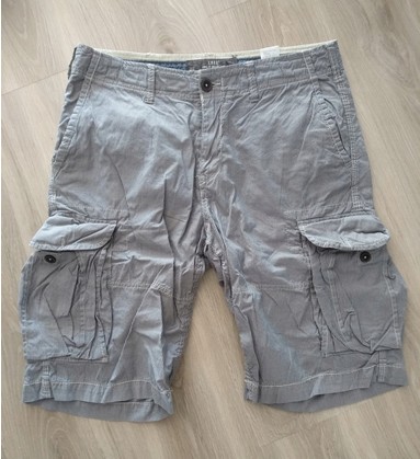 Zdjęcie oferty: H&M Spodenki męskie bojówki krótkie r. 33