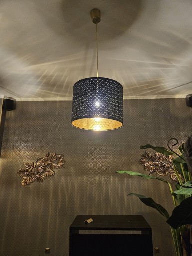 Zdjęcie oferty: Żyrandol czarno zloty