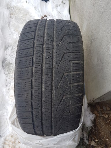 Zdjęcie oferty: Pirelli SOTTOZERO 255/40 R18