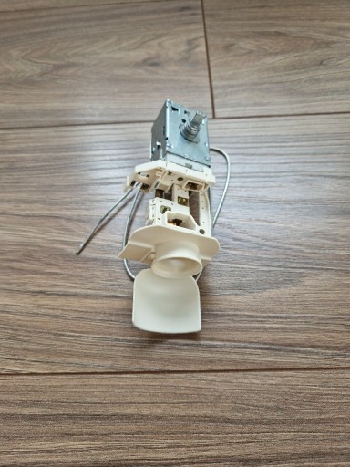 Zdjęcie oferty: Używany termostat do lodówki Whirlpool ART 6502/A+