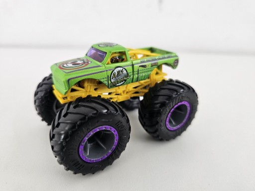 Zdjęcie oferty: Hot Wheels Monster Truck metalowy samochód