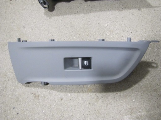 Zdjęcie oferty:  przełącznik szyb panel prawy przód Audi Q5 FY