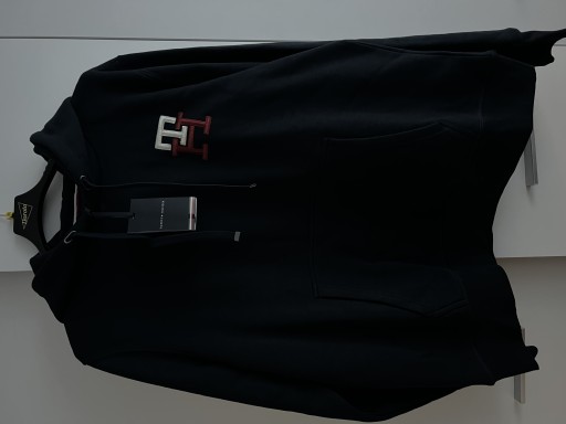 Zdjęcie oferty: Bluza z kapturem Tommy Hilfiger roz.XL