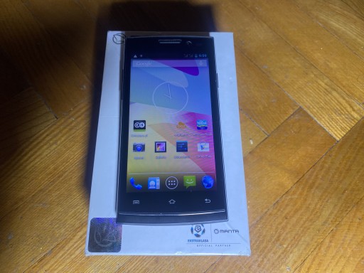 Zdjęcie oferty: Smartfon Manta MS4504 budżetowy smartfon!