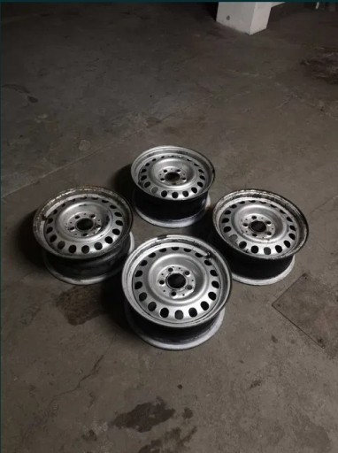 Zdjęcie oferty: Felga stalowa Mercedes 15 5x112 66.5 ET49