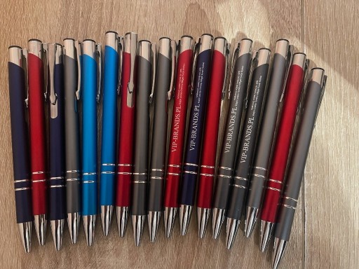 Zdjęcie oferty: 15 sztuk długopisów - 15 sztuk w pakiecie