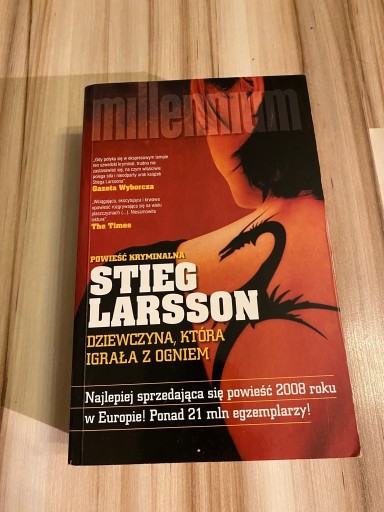 Zdjęcie oferty: Dziewczyna, która igrała z ogniem Stieg Larsson