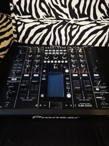 Zdjęcie oferty: Pioneer DJM 2000 + case SPRZEDANE!!