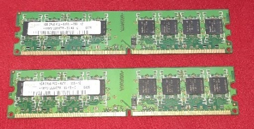 Zdjęcie oferty: RAM Hynix 2 x 1 GB 2Rx8 PC2 6400U 555 12