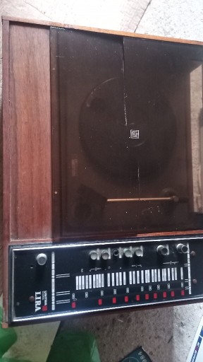 Zdjęcie oferty: unitra diora lira gramofon 