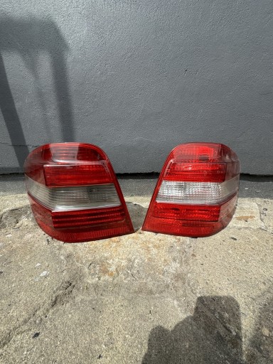 Zdjęcie oferty: Lampy tylne Mercedes ML w164