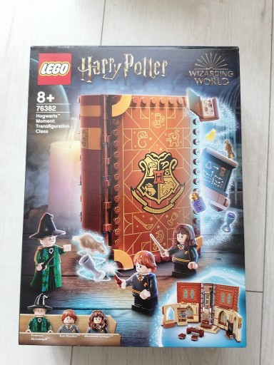 Zdjęcie oferty: LEGO Harry Potter 76382 Magiczne Chwile z Hogwartu