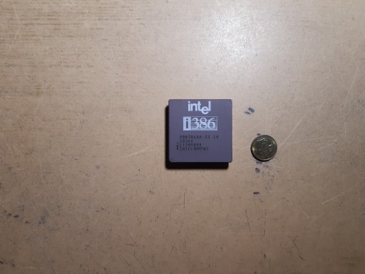 Zdjęcie oferty: RETRO Procesor  kolekcjonerski  intel i386  