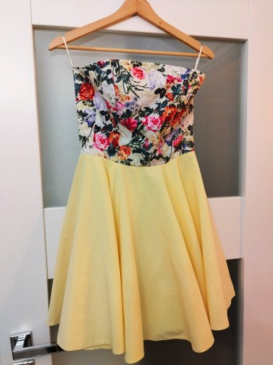 Zdjęcie oferty: Żółta sukienka w kwiaty