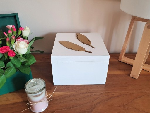 Zdjęcie oferty: Oryginalne drewniane pudełko na skarby. HANDMADE