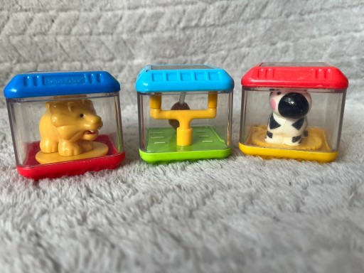 Zdjęcie oferty: FISHER PRICE klocki sensoryczne - seria 3 szt