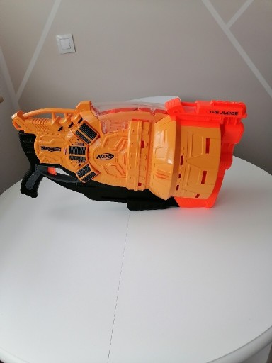 Zdjęcie oferty: Hasbro Nerf Doomlands The Judge Ogromny 