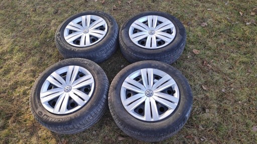 Zdjęcie oferty: Felgi R16 z oponami Michelin/Pirelli 205/60/R16 VW