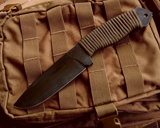 Zdjęcie oferty: Nóż Ręcznie Robiony bushcraft "Alfa Paracord"