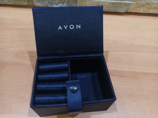 Zdjęcie oferty: AVON szkatułka na  biżuterię