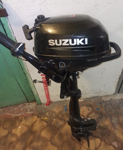 Zdjęcie oferty: Silnik Suzuki 2.5 hp 