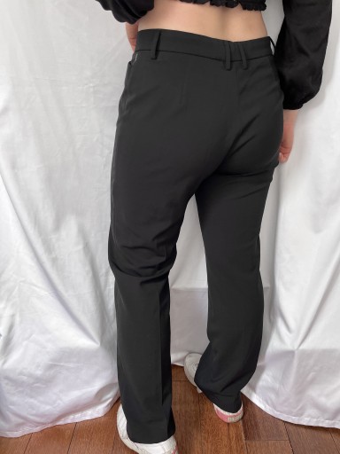 Zdjęcie oferty: Garniturowe spodnie w kant atelier gardeur 42