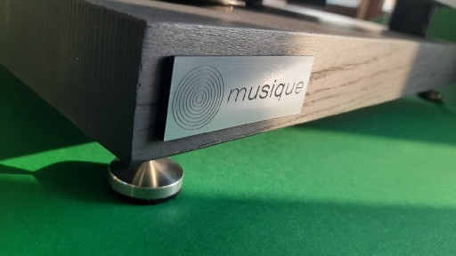 Zdjęcie oferty: MUSIQUE platforma antywibracyjna pod gramofon