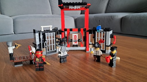 Zdjęcie oferty: LEGO Ninjago Ucieczka z więzienia Kryptarium 70591