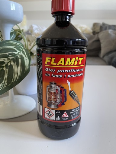 Zdjęcie oferty: Olej parafinowy do lamp i pochodni 1L Flamit 15L