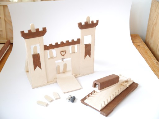 Zdjęcie oferty: Oblężenie - Zamek z armatą - drewniana gra zabawka