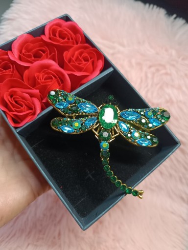 Zdjęcie oferty: Broszka brosza przypinka ozdoba dekoracja ważka motyl owad kryształki bal