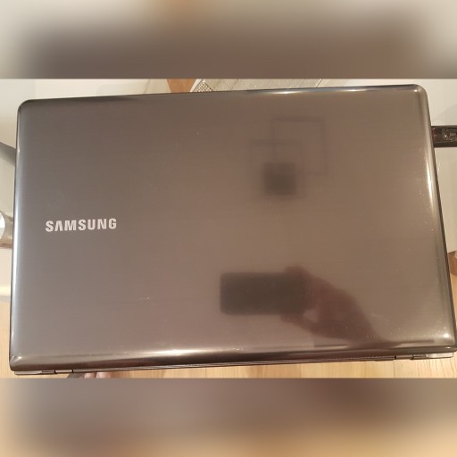 Zdjęcie oferty: Laptop SAMSUNG 