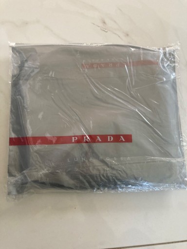 Zdjęcie oferty: Prada Luna Rossa kitbag torba na ramię 