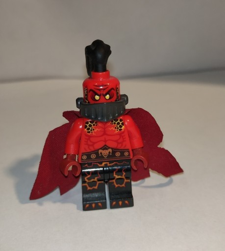 Zdjęcie oferty: Figurka lego nexo knights Generał Magmar nex051