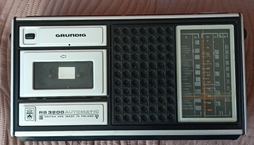 Zdjęcie oferty: Radiomagnetofon Grundig RB3200 Automatic PRL