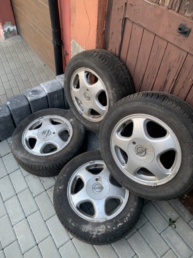 Zdjęcie oferty: Felgi Opel Vectra B 5x110 15 cali