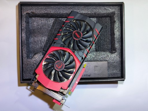 Zdjęcie oferty: MSI Radeon R9390 karta graficzna