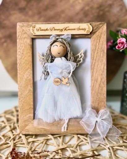 Zdjęcie oferty: Pamiątka pierwszej Komunii świętej anioł w ramce 