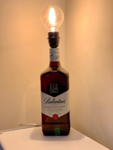 Zdjęcie oferty: Lampka z butelki Ballantines 1,5L bez abażuru