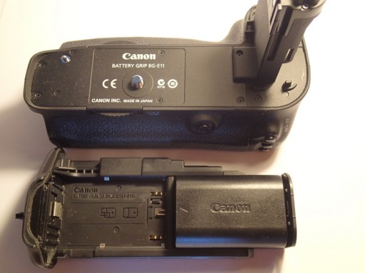 Zdjęcie oferty: BATTERY  Grip CANON BP-E11-orginał 