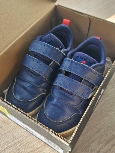 Zdjęcie oferty: Buty Adidas rozmiar 26.