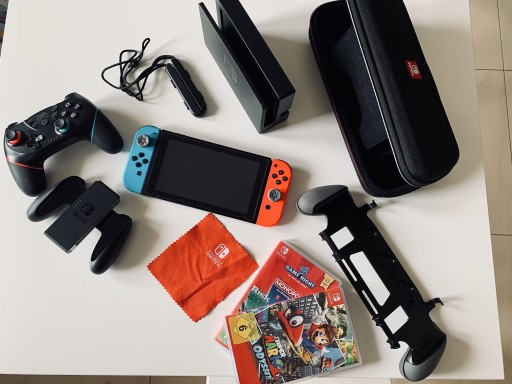 Zdjęcie oferty: Nintendo Switch+ Full zestaw akcesori oraz gier.