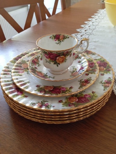 【 】オルゴール　old country rose Royal Albert Old Country Roses Mielec • OLX.pl