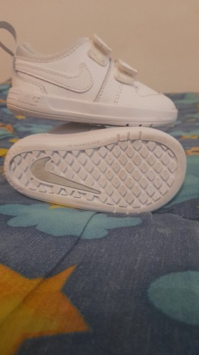 Zdjęcie oferty: Buty sportowe firmy Nike 