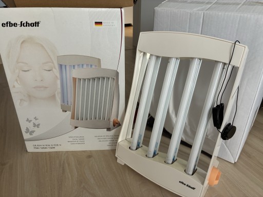 Zdjęcie oferty: Mini solarium do opalania twarzy i dekoltu 4 lampy
