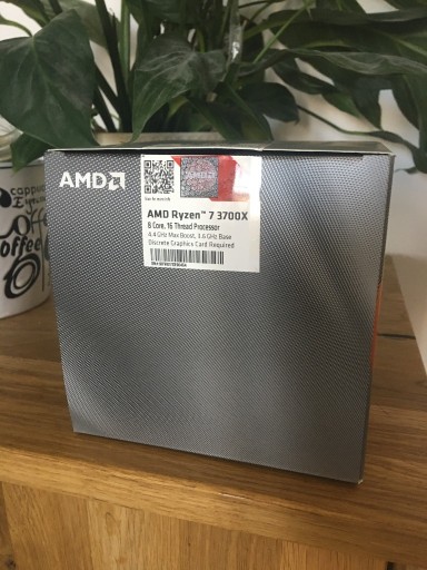 Zdjęcie oferty: procesor AMD Ryzen 3700x z chłodzeniem (BOX)