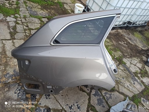 Zdjęcie oferty: Toyota Avensis kombi błotnik, ćwiartka