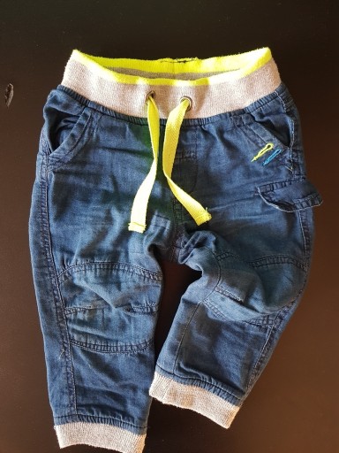 Zdjęcie oferty: Spodnie jeansy cool club smyk r.74 ocieplane
