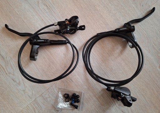 Zdjęcie oferty: Hamulce hydrauliczne shimano mt200 nowe komplet