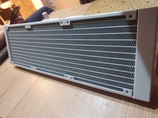 Zdjęcie oferty: Chłodnica radiator 360 z chłodzenia wodnego 100% szczelna. BIAŁA